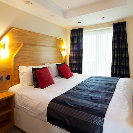 Queens Mansions: Empress Suite Blackpool Eksteriør billede