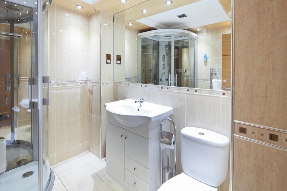 Queens Mansions: Empress Suite Blackpool Eksteriør billede
