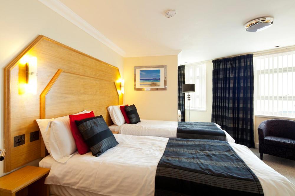 Queens Mansions: Empress Suite Blackpool Eksteriør billede